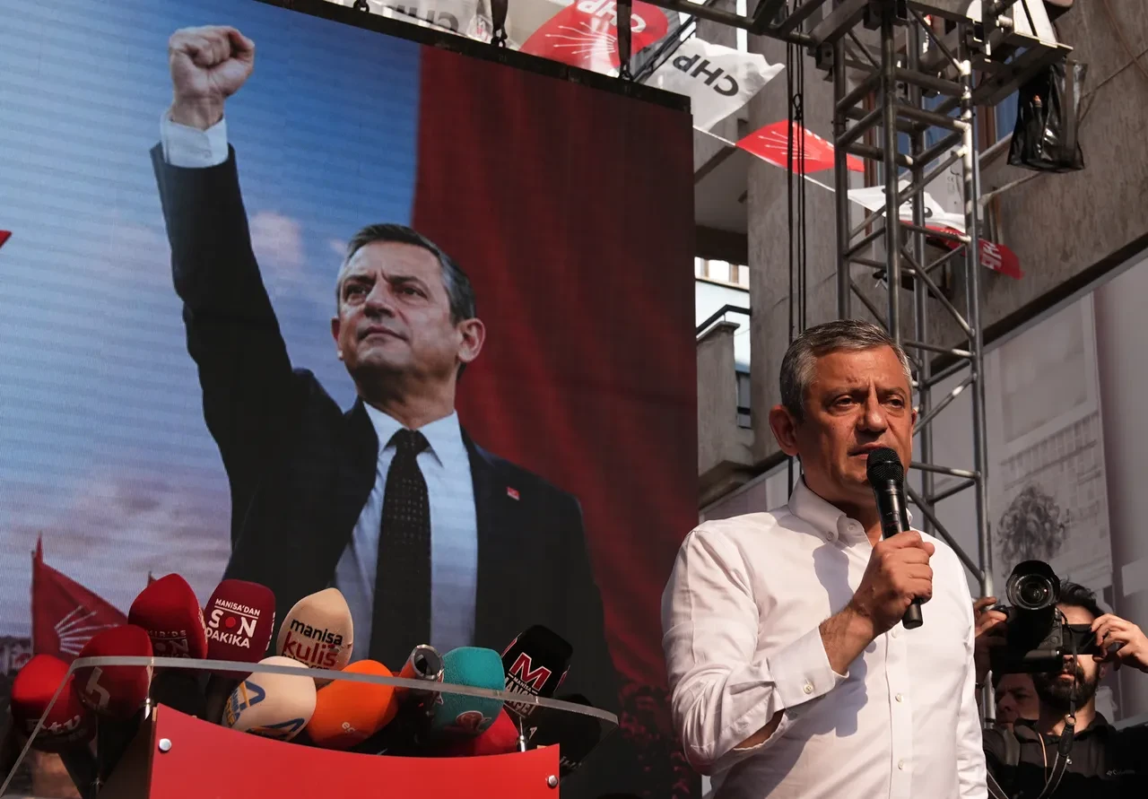 Özgür Özel ve CHP'li 5 vekil için fezleke talebi! Dosya Ankara'ya gönderildi