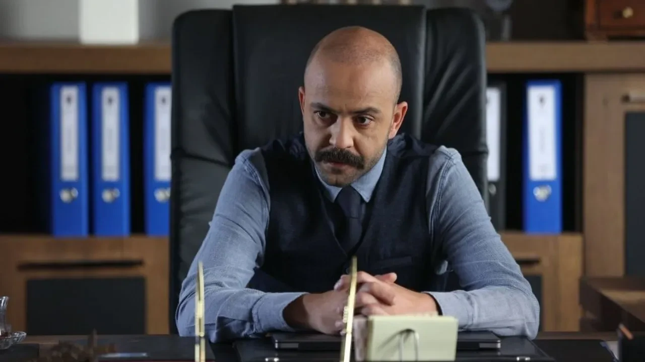Sarp Akkaya'dan samimi açıklama! Çocuğunu devlet okuluna gönderecek