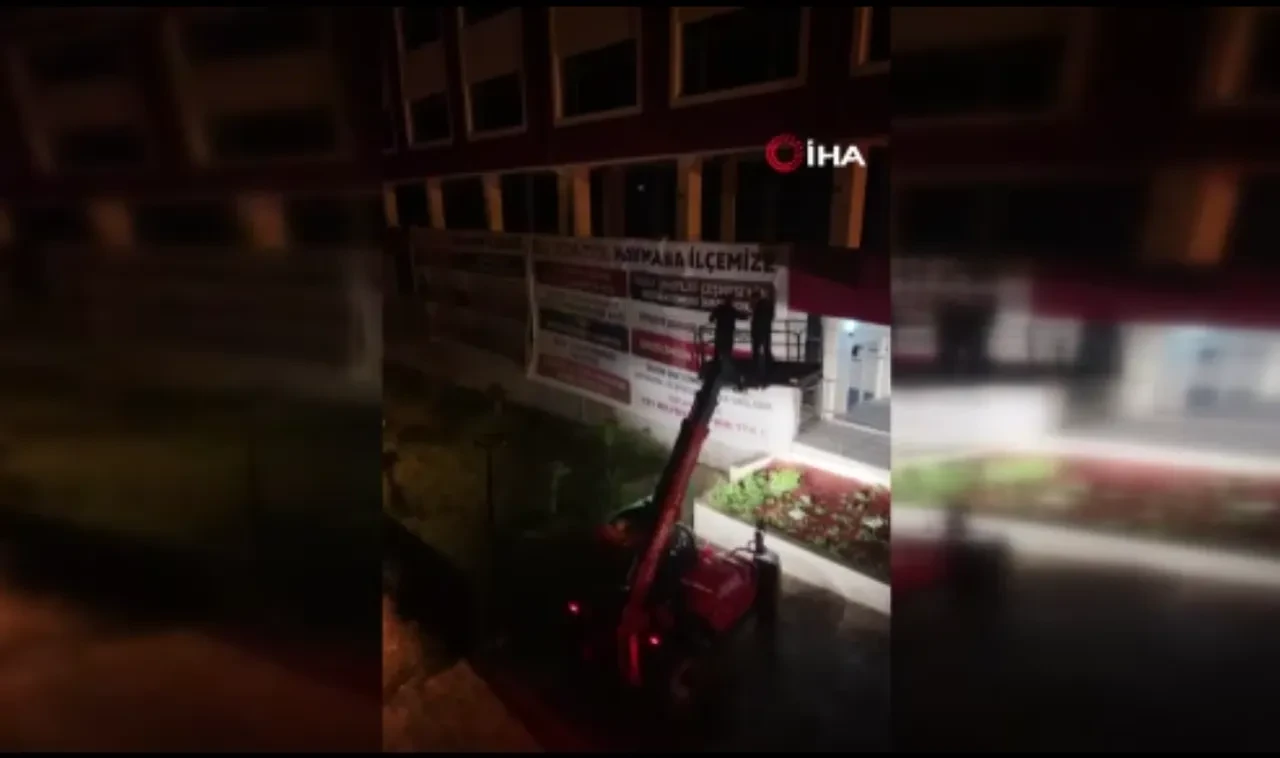 CHP’li iki belediye arasında pankart krizi! Ankara Büyükşehir Belediyesi astı, Haymana Belediyesi kaldırdı