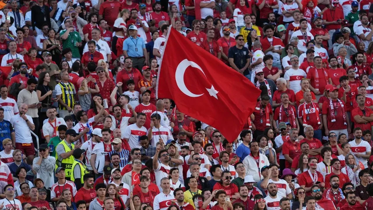 Dünya Kupası'na veda ettik! Türkiye, Paraguay'a 1-0 kaybetti