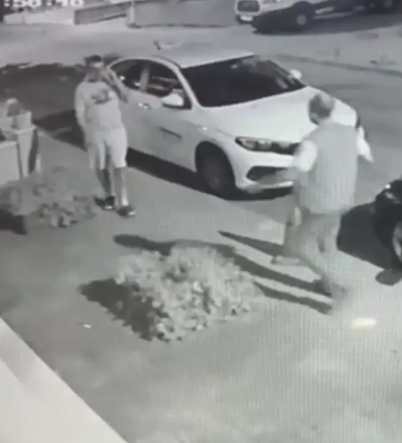 Maltepe’de kaçırılıp Tuzla’da bir fabrikada bağlanmış olarak bulunmuştu: İBB yöneticisi Erhan Karaal operasyonunda gözaltı sayısı 10'a çıktı