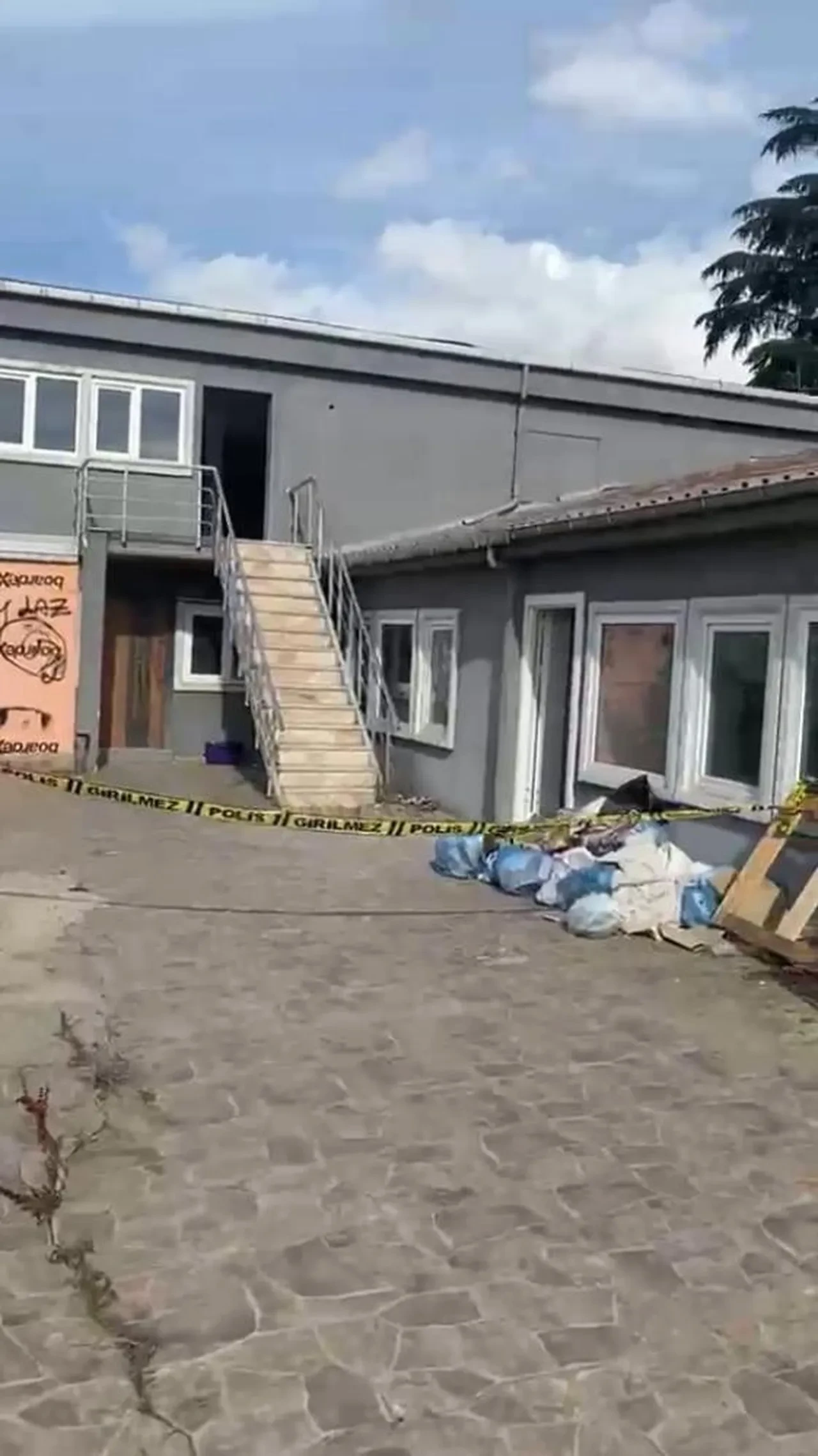 Maltepe’de kaçırılıp Tuzla’da bir fabrikada bağlanmış olarak bulunmuştu: İBB yöneticisi Erhan Karaal operasyonunda gözaltı sayısı 10'a çıktı