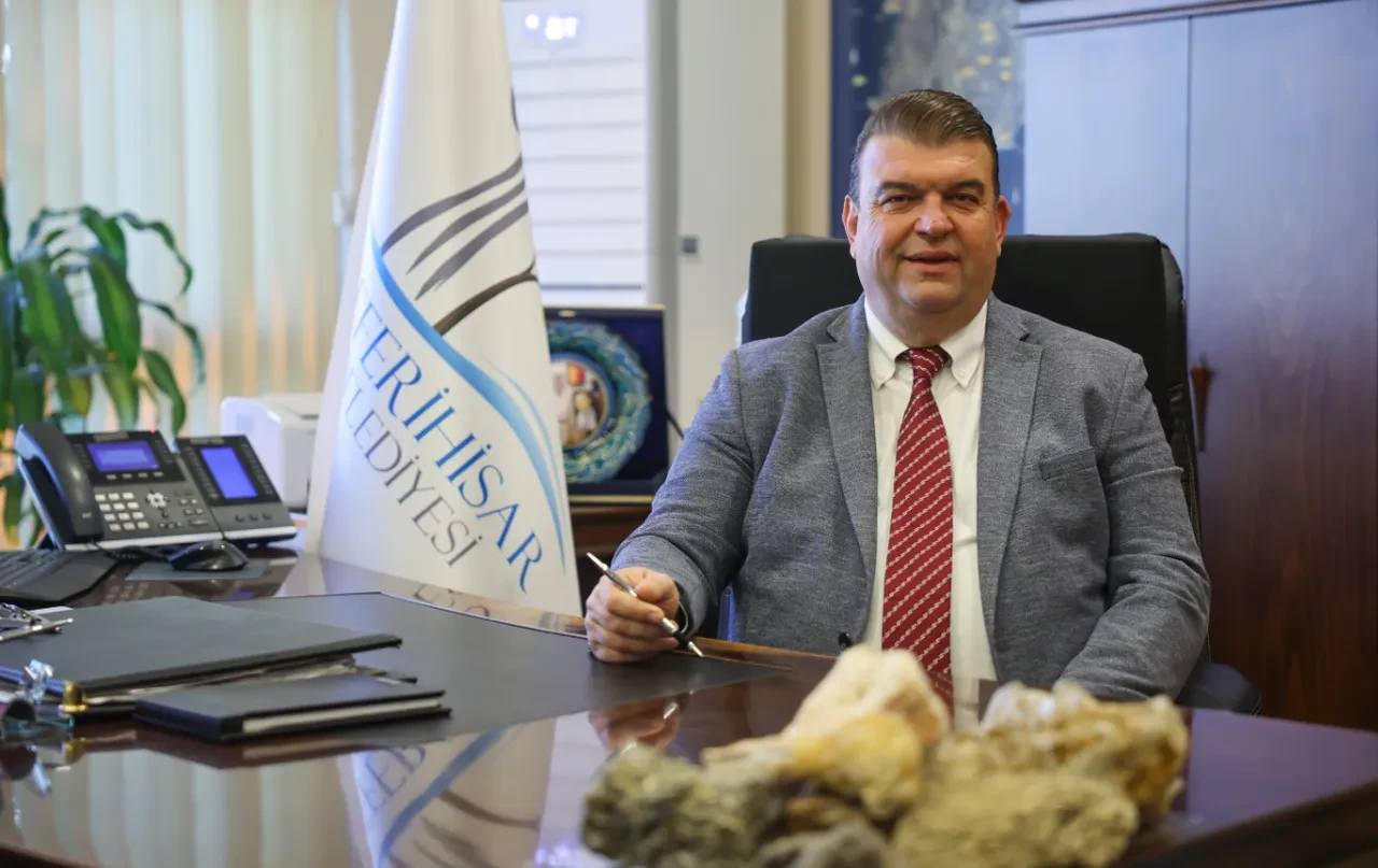 Seferihisar Belediye'sinde 'rüşvet havuzu' patladı! İtirafçı gazeteci yolsuzluk çarkını anlattı: Veli Ağbaba detayı dikkat çekti
