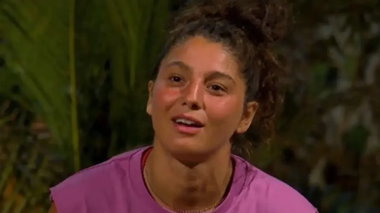 Survivor 2026 finalinde yuhalama sesleri geceye damga vurdu! Seren Ay Çetin apar topar ayrıldı