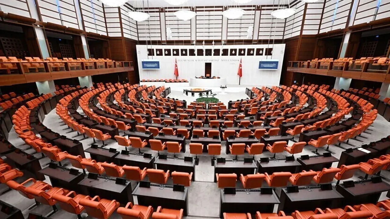 Dokunulmazlık dosyaları erteleniyor! AK Parti kurmayları açıkladı: 'İlkesel karar' alındı