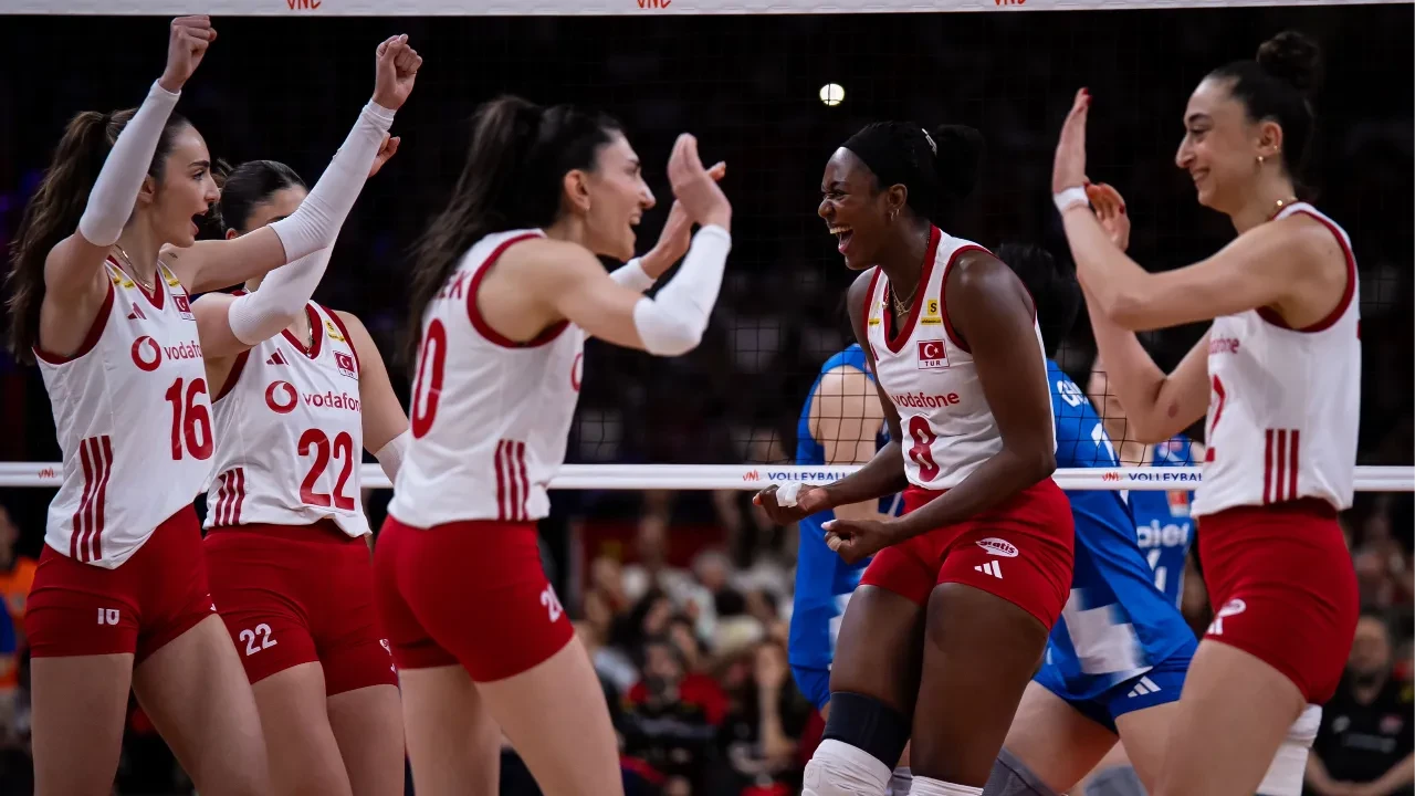 Filenin Sultanları, Çin'i 3-2 mağlup etti! Ay-yıldızlılardan Milletler Ligi'ndeki 6. galibiyet