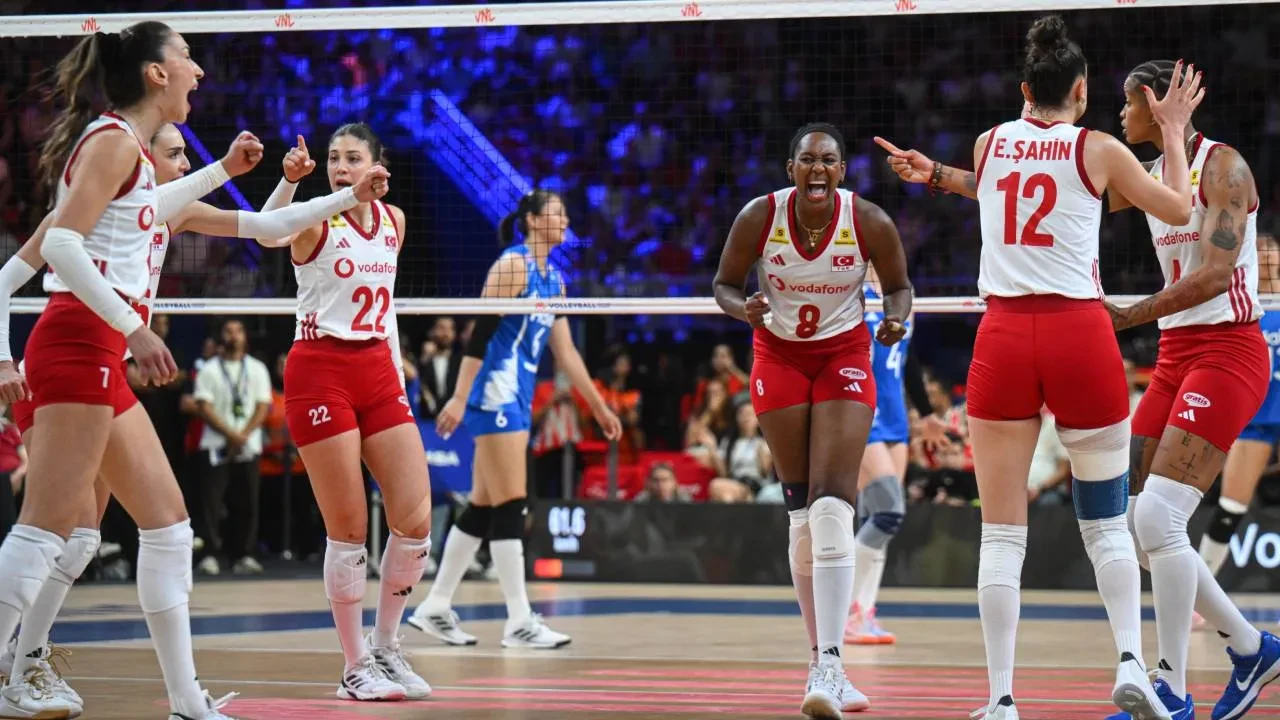 Filenin Sultanları, Çin'i 3-2 mağlup etti! Ay-yıldızlılardan Milletler Ligi'ndeki 6. galibiyet