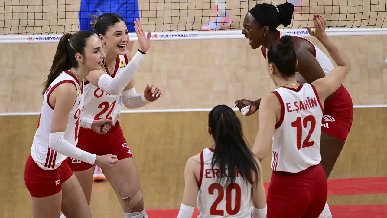 Filenin Sultanları, Çin'i 3-2 mağlup etti! Ay-yıldızlılardan Milletler Ligi'ndeki 6. galibiyet