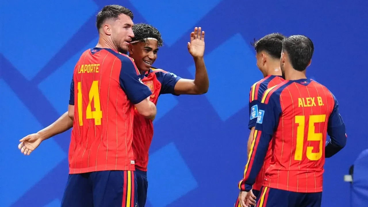 İspanya, Suudi Arabistan'ı farklı mağlup etti! 4-0'lık skorla kazandılar