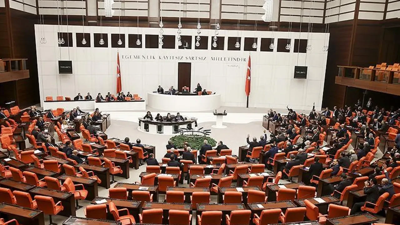 Kadınlar askere alınsın, düğün, nişan yasaklansın… Meclis’e yapılan başvurular açıklandı