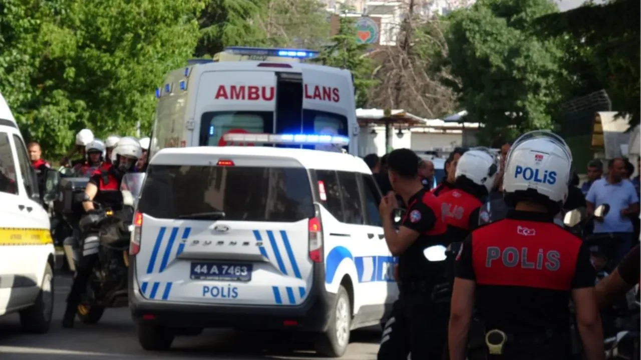 Malatya'da aile faciası! Cinnet getiren baba, eşini ve kızını öldürdü