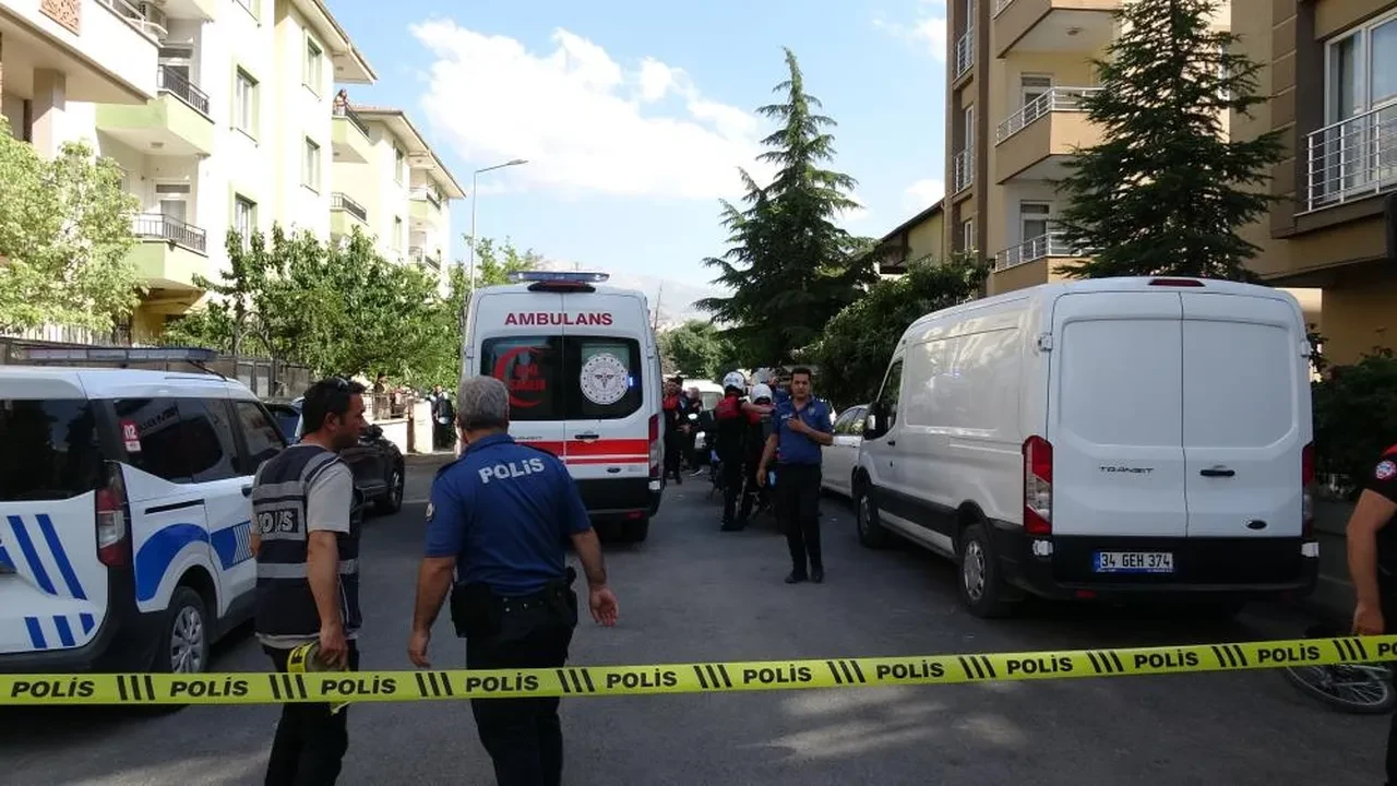 Malatya'da aile faciası! Cinnet getiren baba, eşini ve kızını öldürdü