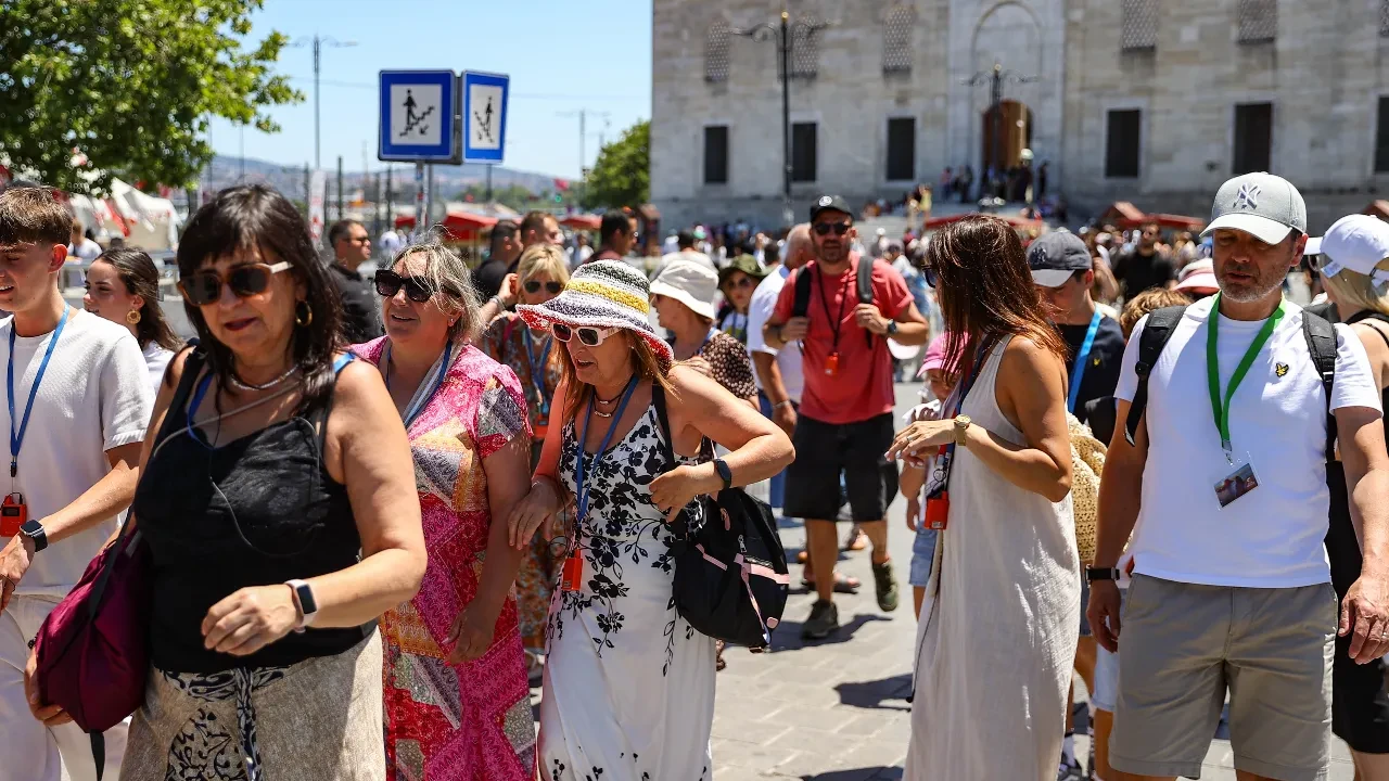 Omega blokajı kavurdu: Daha temmuz ayı gelmeden 43 derece görüldü, Türkiye'de de risk var!