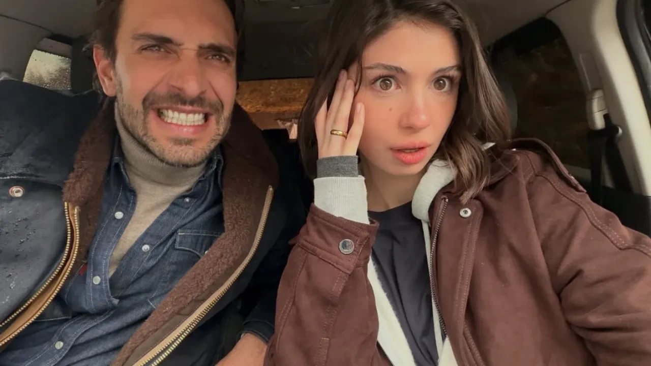 Zeynep Atılgan ve Ali Öner'in arası açıldı! Denizde dikkat çeken mesafe sosyal medyayı salladı