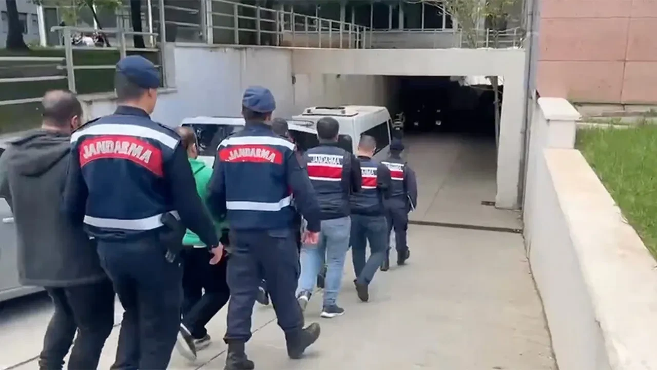 Adalet Bakanı Akın Gürlek: 81 ildeki mahkemelere organize suç örgütleriyle mücadele genelgesi gönderildi