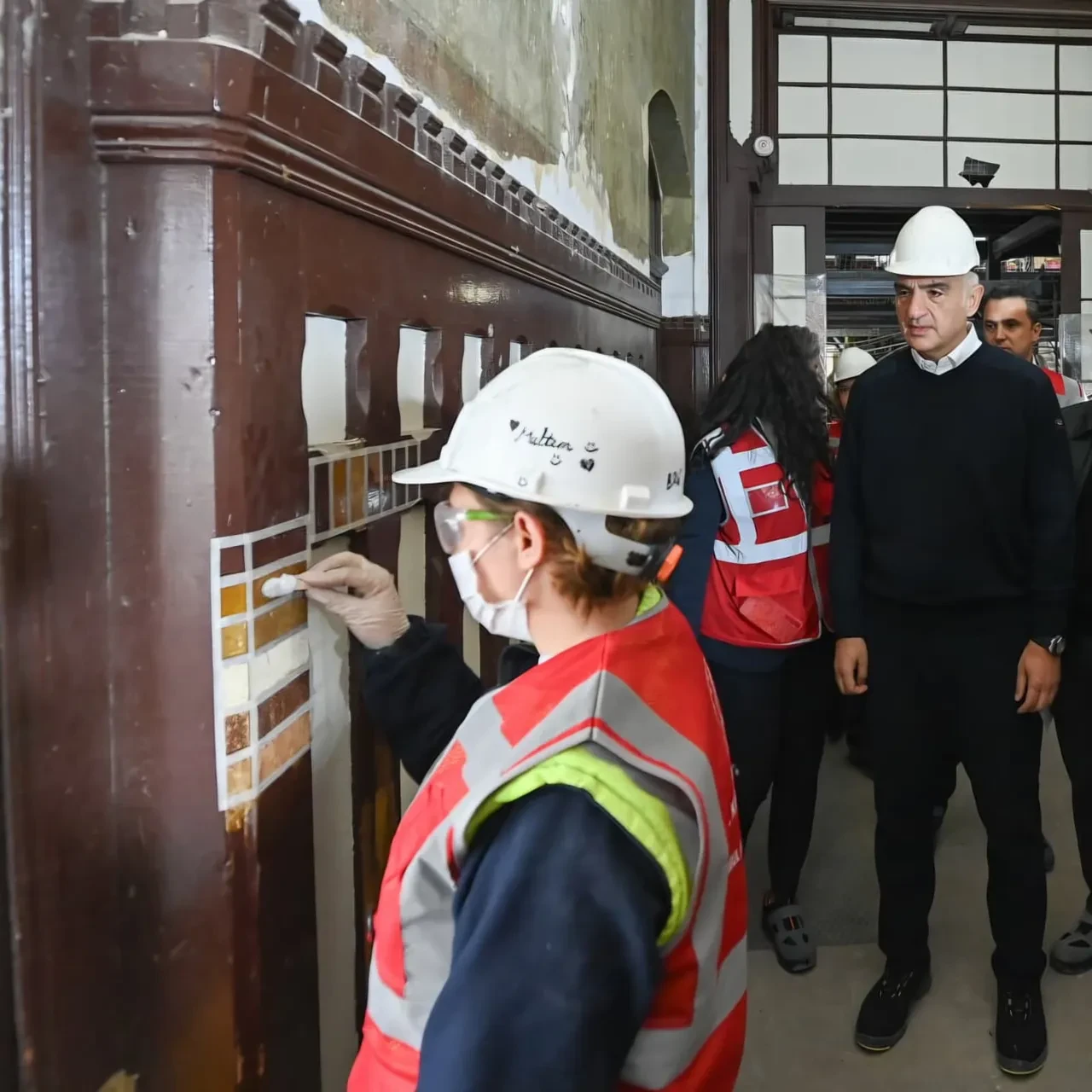 Bakan Ersoy Sirkeci Gar sahasındaki dönüşümü ilk kez paylaştı: Tarihî Sirkeci Garı yaşayan Kültür Adası’na dönüşecek