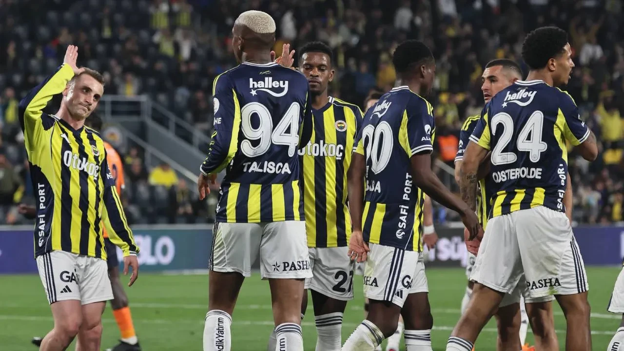 Devre arasında gelen yıldız Fenerbahçe'den ayrılıyor! Transfer görüşmeleri başladı