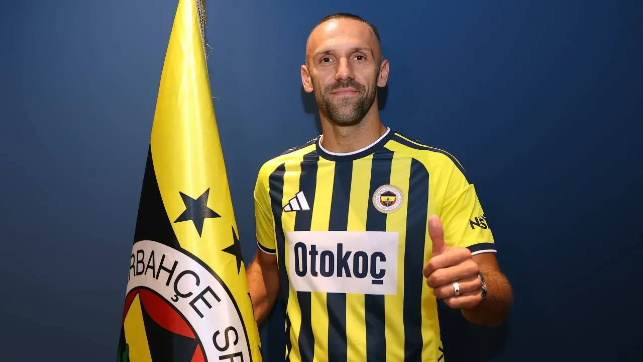 Devre arasında gelen yıldız Fenerbahçe'den ayrılıyor! Transfer görüşmeleri başladı