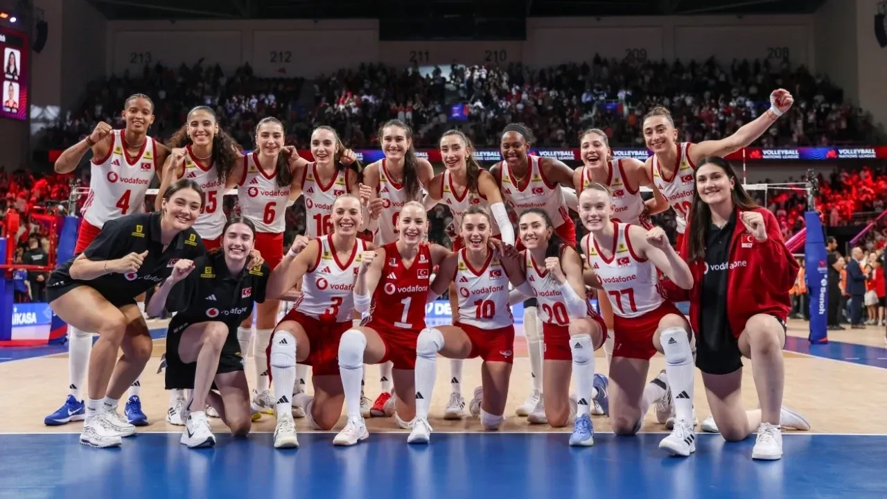 Filenin Sultanları VNL maç programı 2026: Filenin Sultanları Polonya maçı ne zaman, saat kaçta?