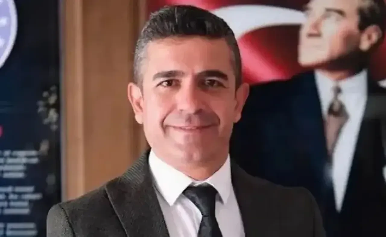 Levent Koç kimdir hangi ilçe belediye başkanı? AK Parti'ye katılan Levent Koç hayatı