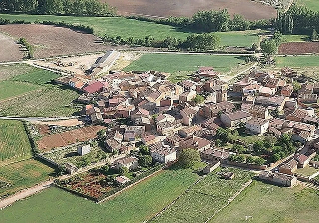 Nüfusu 40 kişiye düştü, çaresiz kalınca dünyaya çağrı yaptı! Gelene ücretsiz ev de var iş de