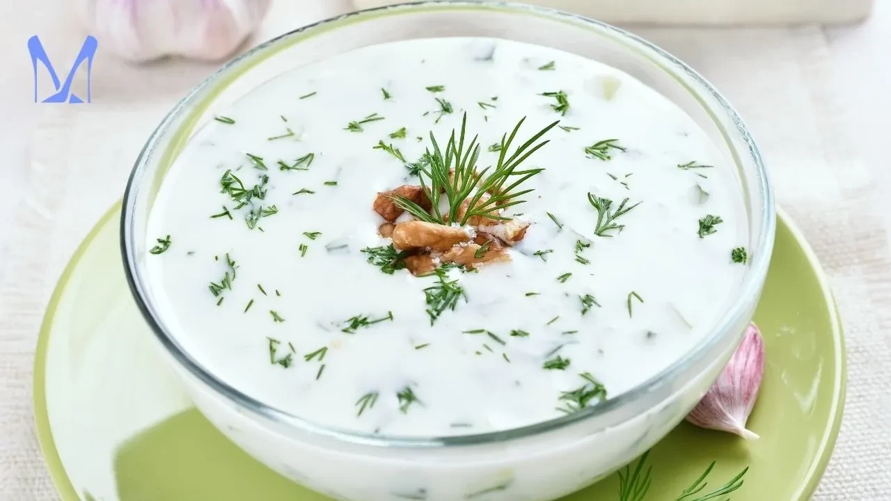 Ocak açmak yok: Sadece 5 dakikada hazırlanan, tok tutan yoğurtlu soğuk yaz çorbası tarifleri!