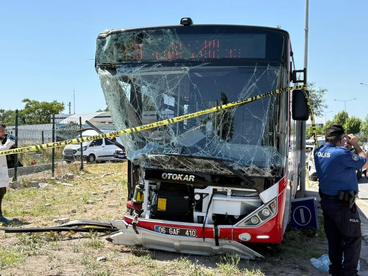 Ankara'da EGO otobüsü kaza yaptı! Ölü ve yaralılar var