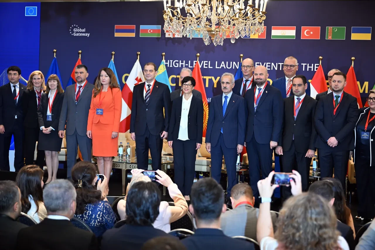 Bakan Uraloğlu'ndan kritik mesaj: Orta Koridor'un önemi artıyor