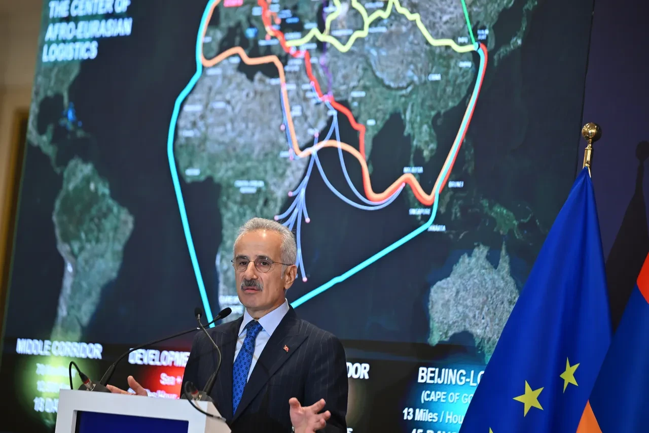 Bakan Uraloğlu'ndan kritik mesaj: Orta Koridor'un önemi artıyor