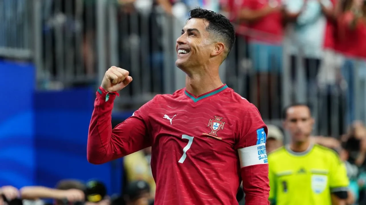 Cristiano Ronaldo rekoru kırdı! Portekizli yıldız tarihe geçti