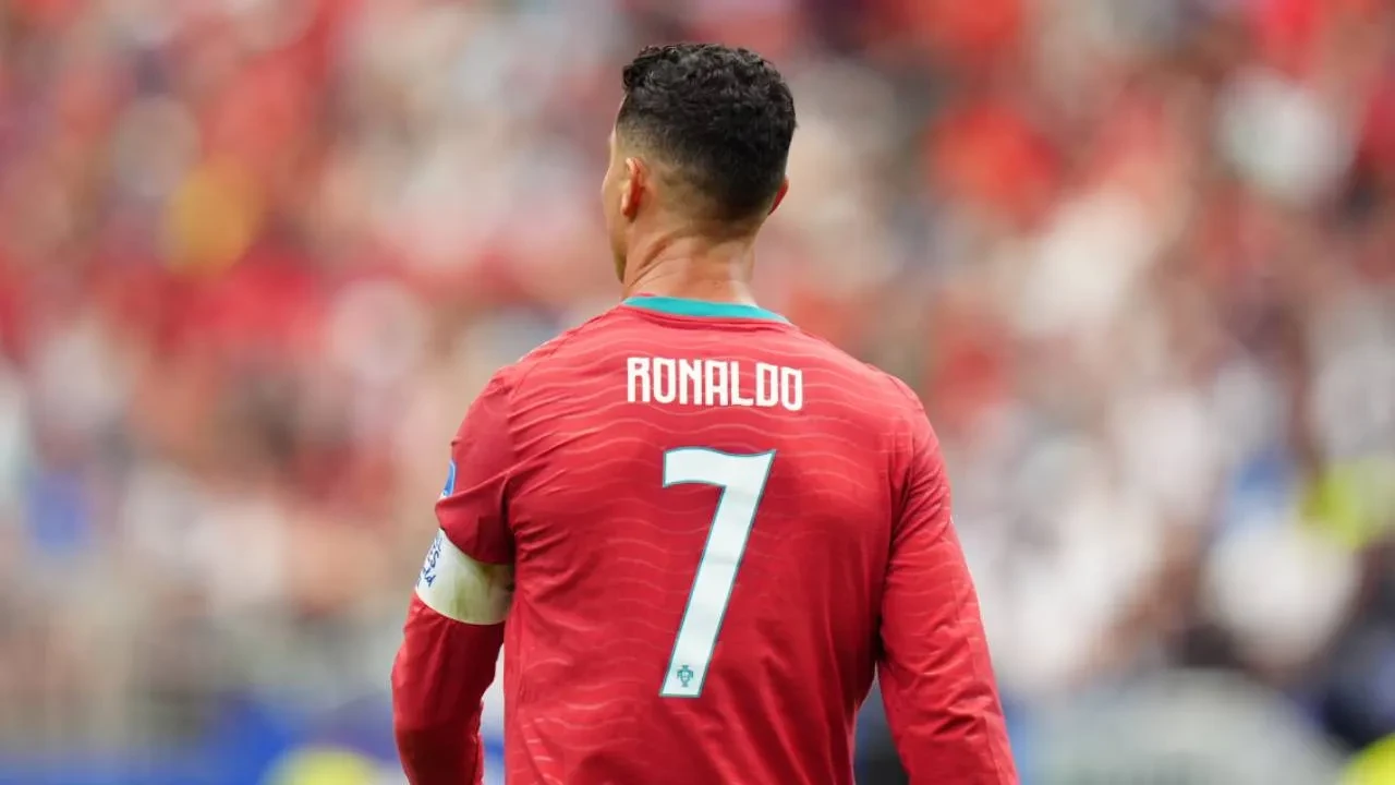 Cristiano Ronaldo rekoru kırdı! Portekizli yıldız tarihe geçti