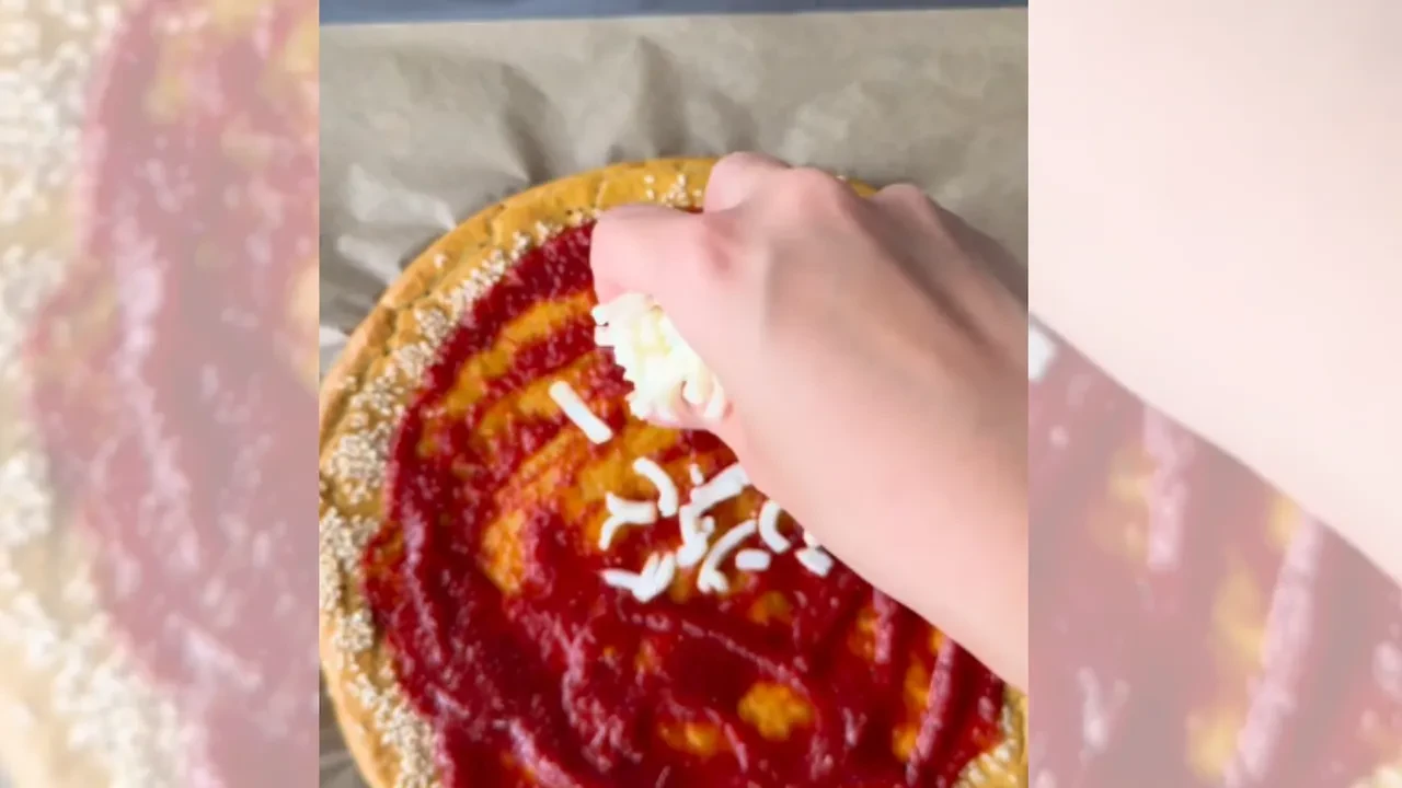 Diyetisyen Ezgi Sena Turgut'tan glutensiz pizza tarifi! Her evde olan malzemelerle