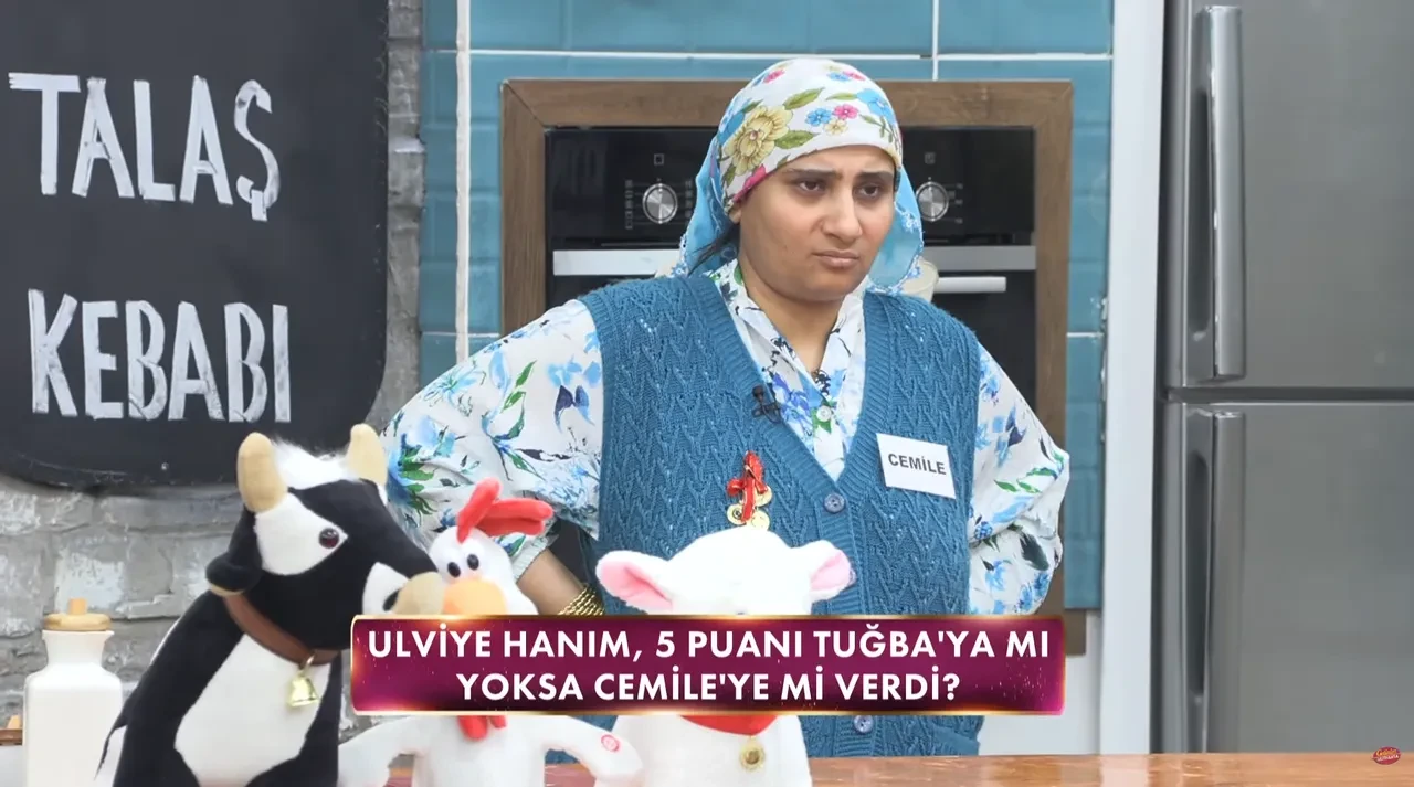 Gelinim Mutfakta Cemile'den olay protesto! Pankart açtı, grev ilan etti