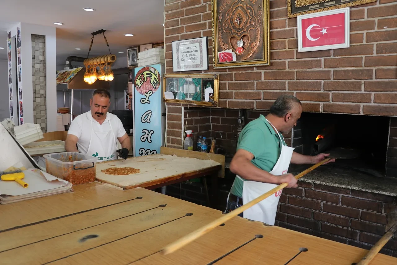 Lahmacunu ucuza satan işletme şikayet edildi: Yapılan denetimde gerçek ortaya çıktı