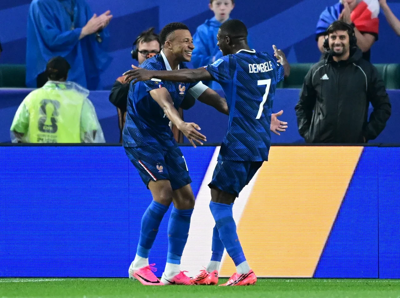 Mbappe Irak karşısında şov yaptı! Fransa turu garantiledi