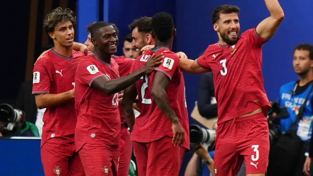 Portekiz, Özbekistan'a gol oldu yağdı! Ronaldo golleriyle yıldızlaştı