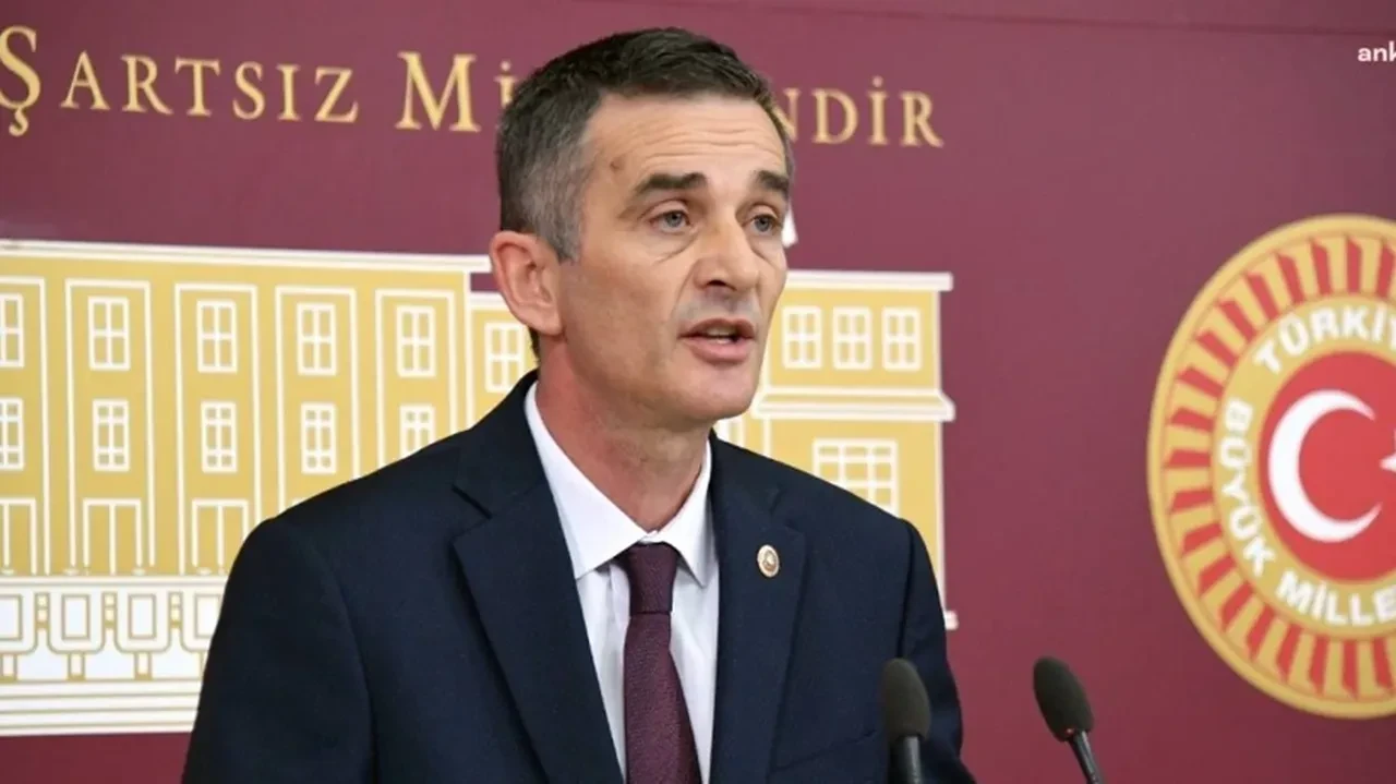 Sakarya Milletvekili Ümit Dikbayır CHP'den istifa etti!