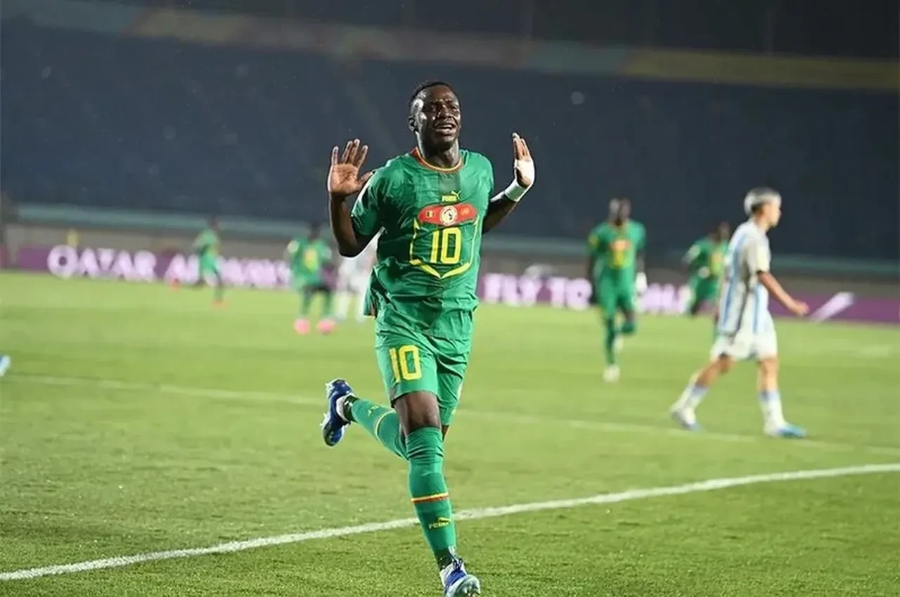 Amara Diouf kaç yaşında nereli? Fenerbahçe yeni oyuncusu Amara Diouf oynadığı takımlar