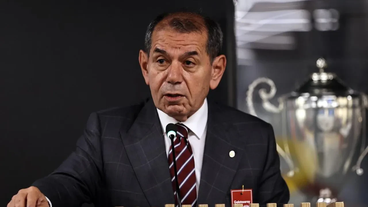 Galatasaray Başkanı Dursun Özbek'ten transfer açıklaması! 