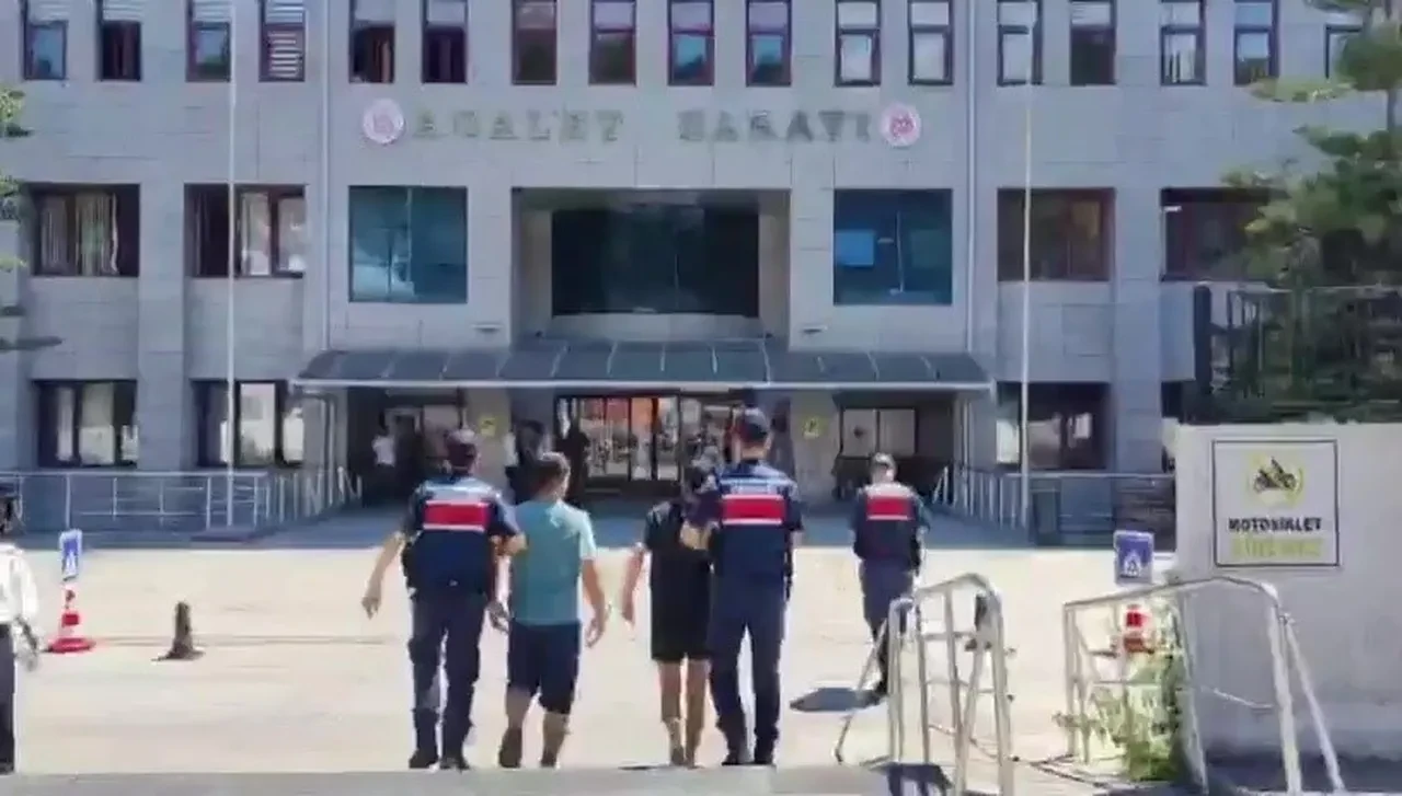 Manavgat'ta canlı yayında terör propagandası: Jandarmanın sistemi kaçırmadı
