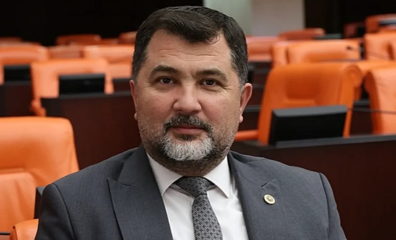 AK Parti Düzce Milletvekili Ercan Öztürk kaza yaptı: 1 ölü, 2 yaralı