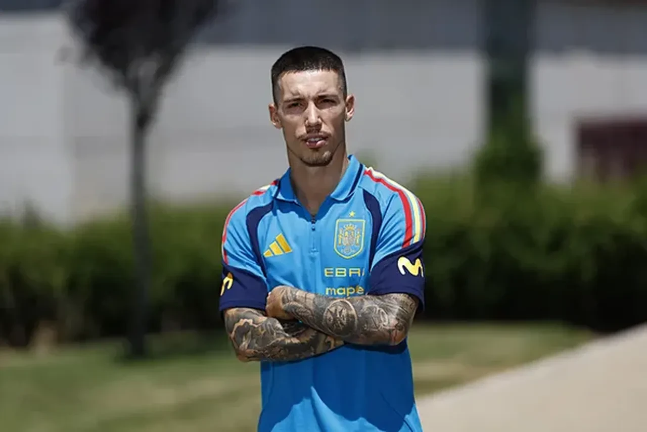 Beşiktaş ve Fenerbahçe peşindeydi: Alejandro Grimaldo transfer kararını verdi! 