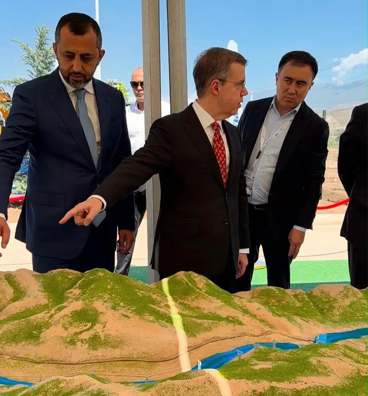 İhlas Holding'den 10 milyar dolarlık yatırım! Dev projede temel atılıyor
