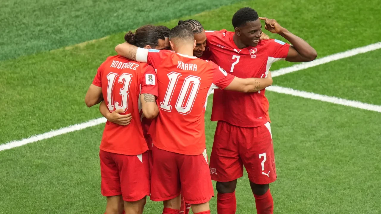 İsviçre, Kanada'yı 2-1 yendi! İki takım da son 32 turuna yükseldi