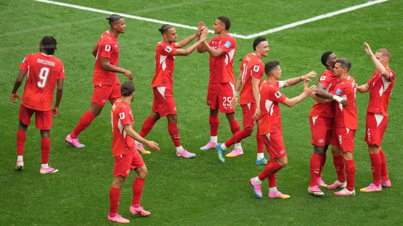 İsviçre, Kanada'yı 2-1 yendi! İki takım da son 32 turuna yükseldi