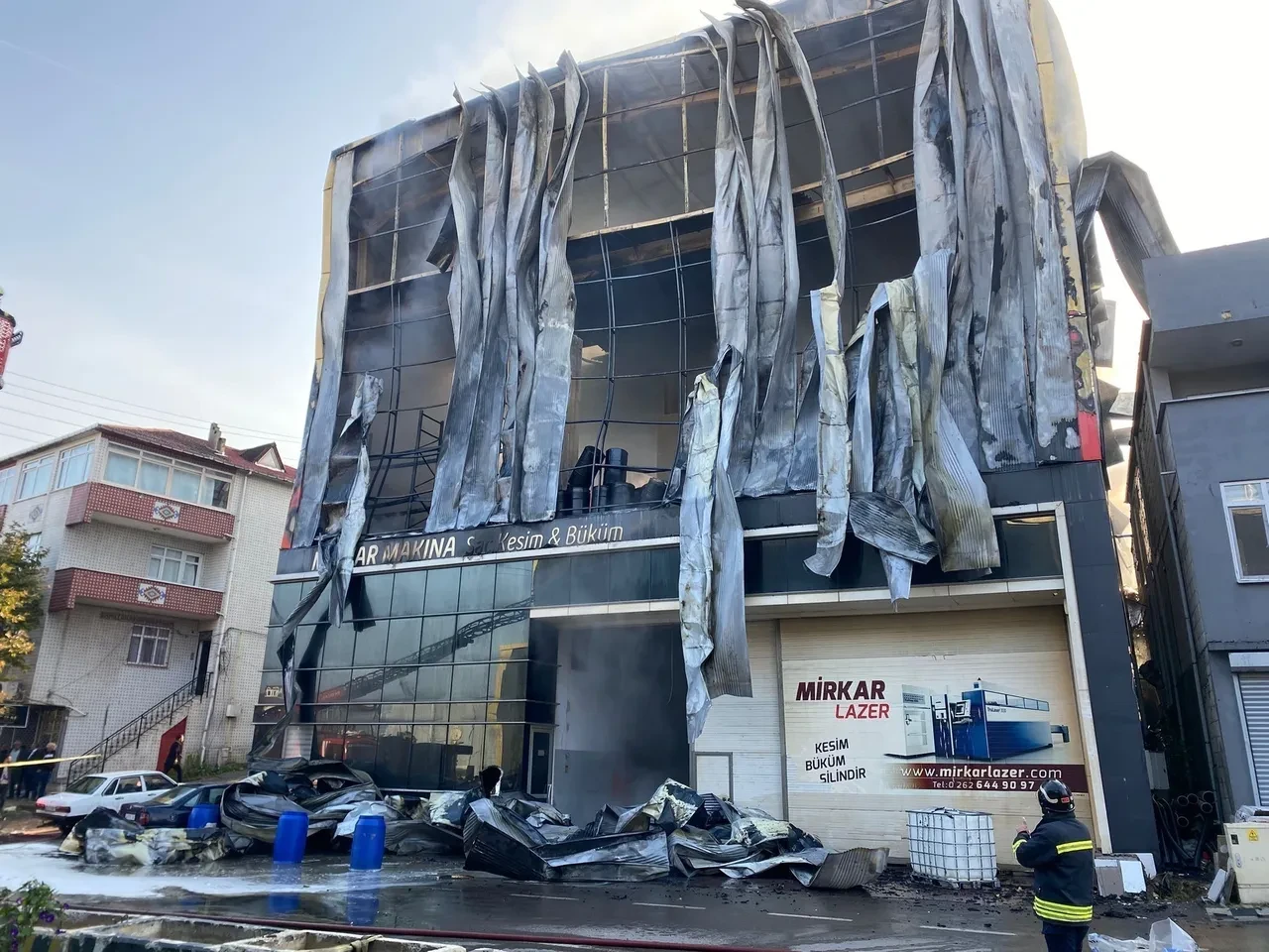 Kocaeli'de fabrika yangını soruşturmasında sıcak gelişme: 7 belediye yetkilisine gözaltı