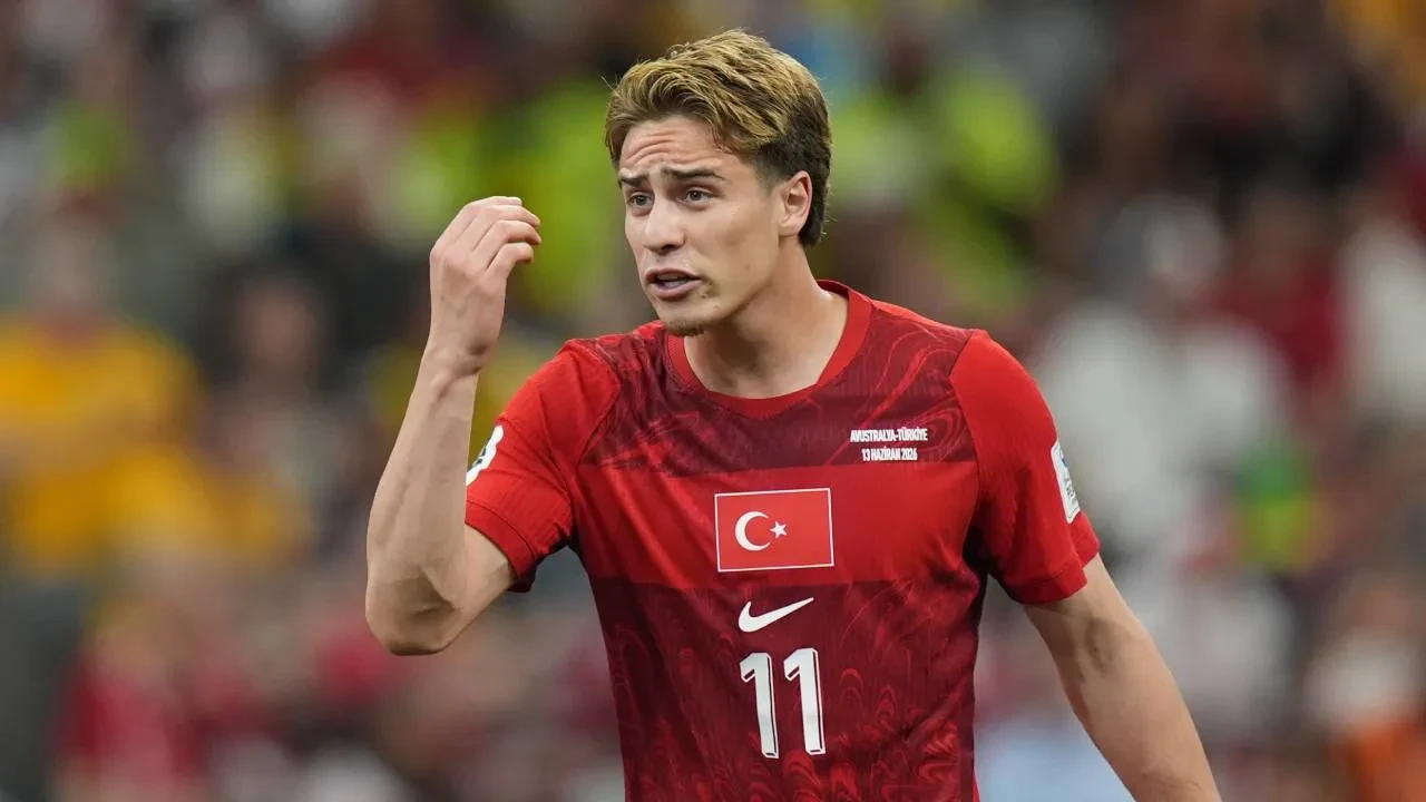 Milli futbolcu Kenan Yıldız'dan açıklama! "Hepimizi sevsinler, desteklesinler"