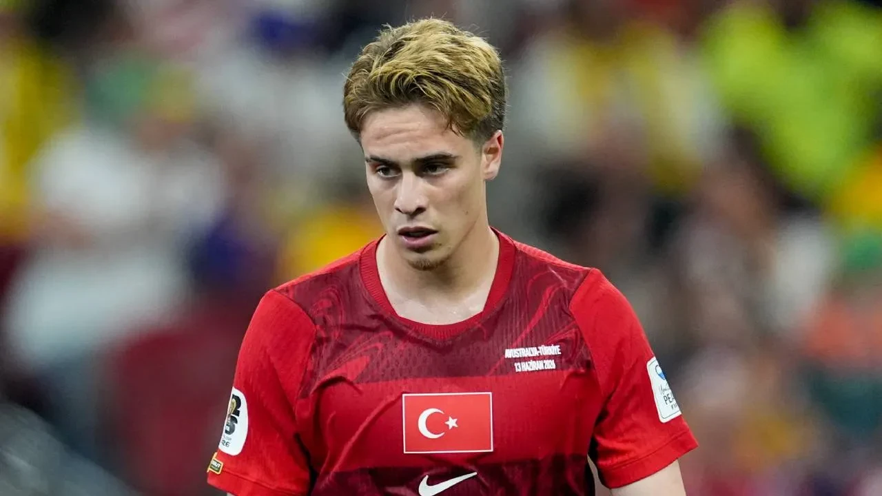 Milli futbolcu Kenan Yıldız'dan açıklama! "Hepimizi sevsinler, desteklesinler"
