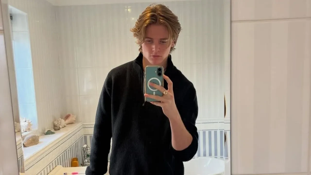 Müslüman olan Harry Tabb kimdir? İngiliz şarkıcı Harry Tabb kaç yaşında?