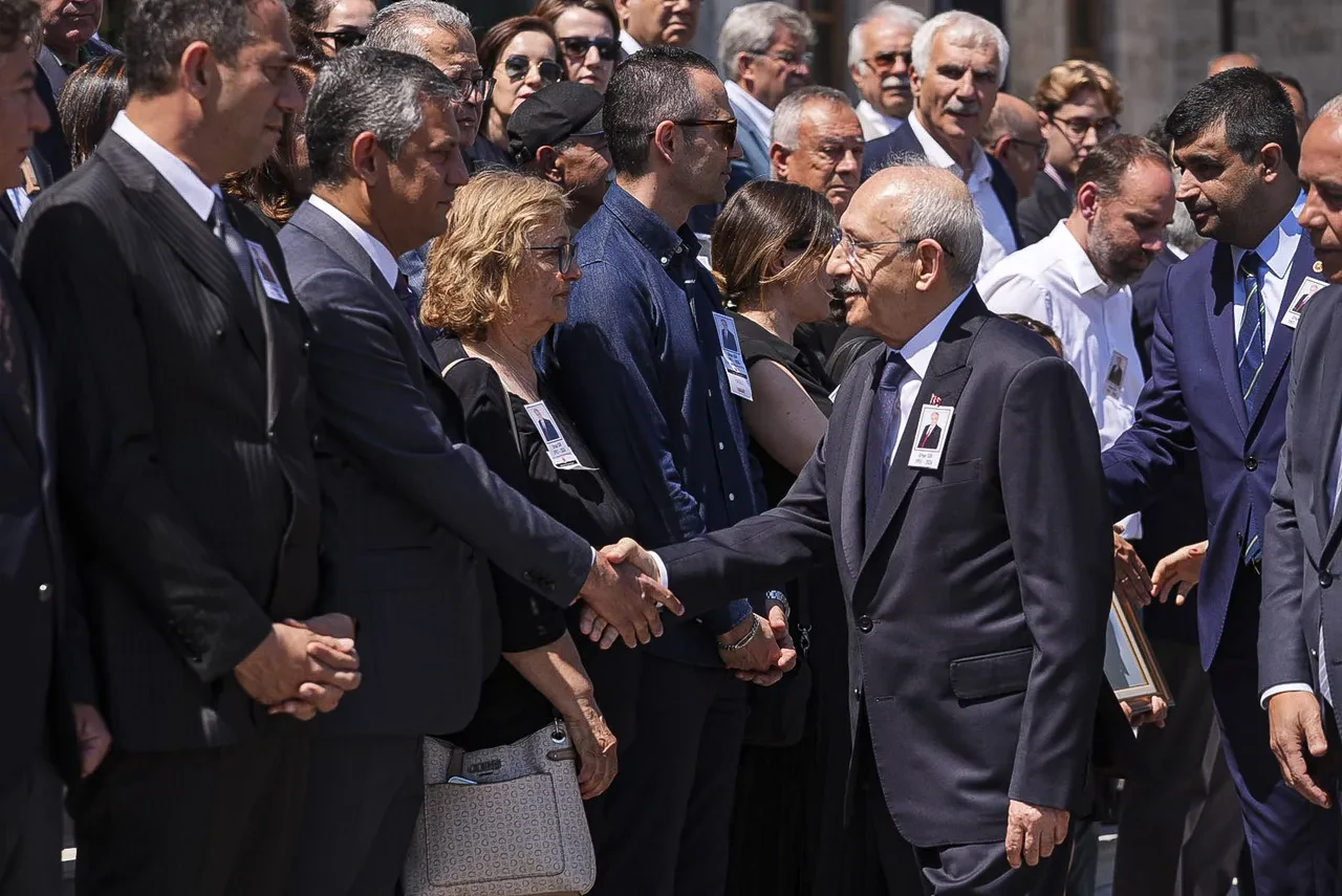 Mutlak butlan kararı sonrası Kemal Kılıçdaroğlu ile Özgür Özel ilk kez yan yana! 